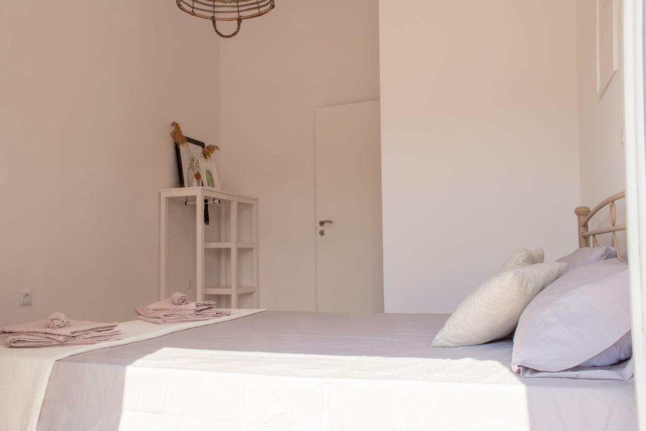 Ayerina Semi-Detached Villas Arílasz Kültér fotó